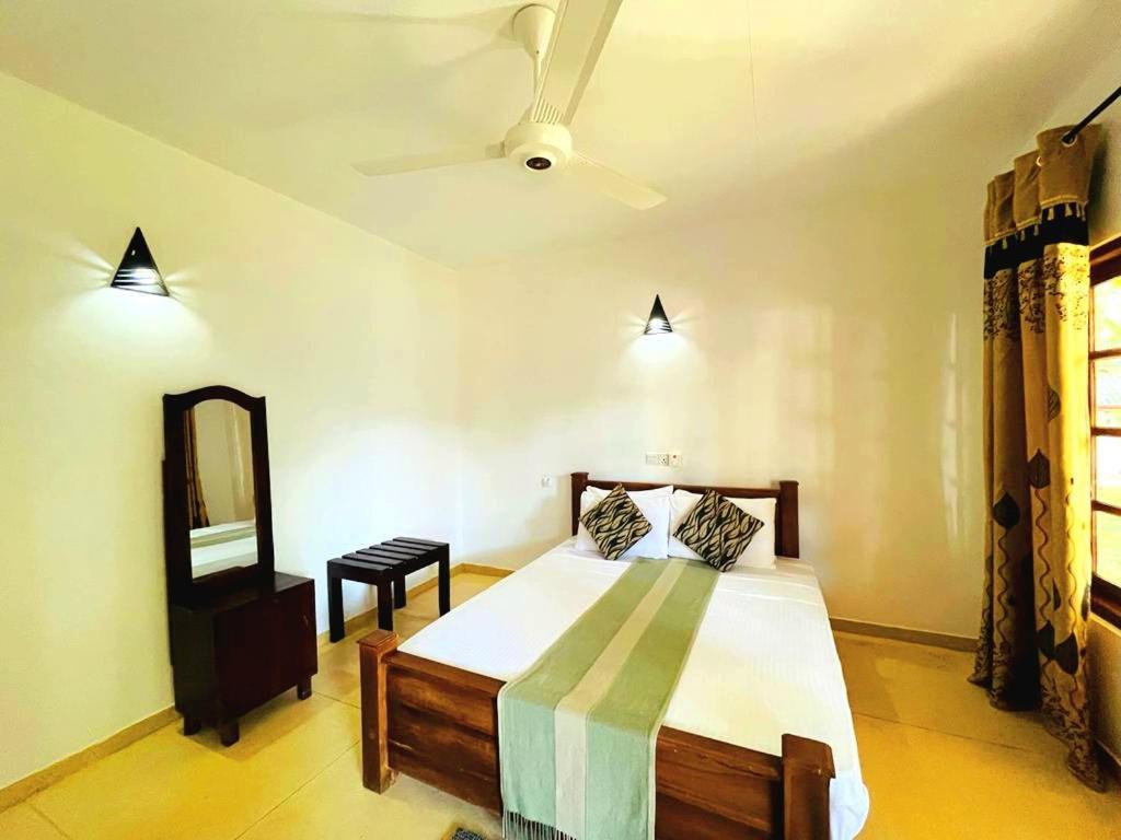 Kingfisher Resort Sigiriya Exterior foto