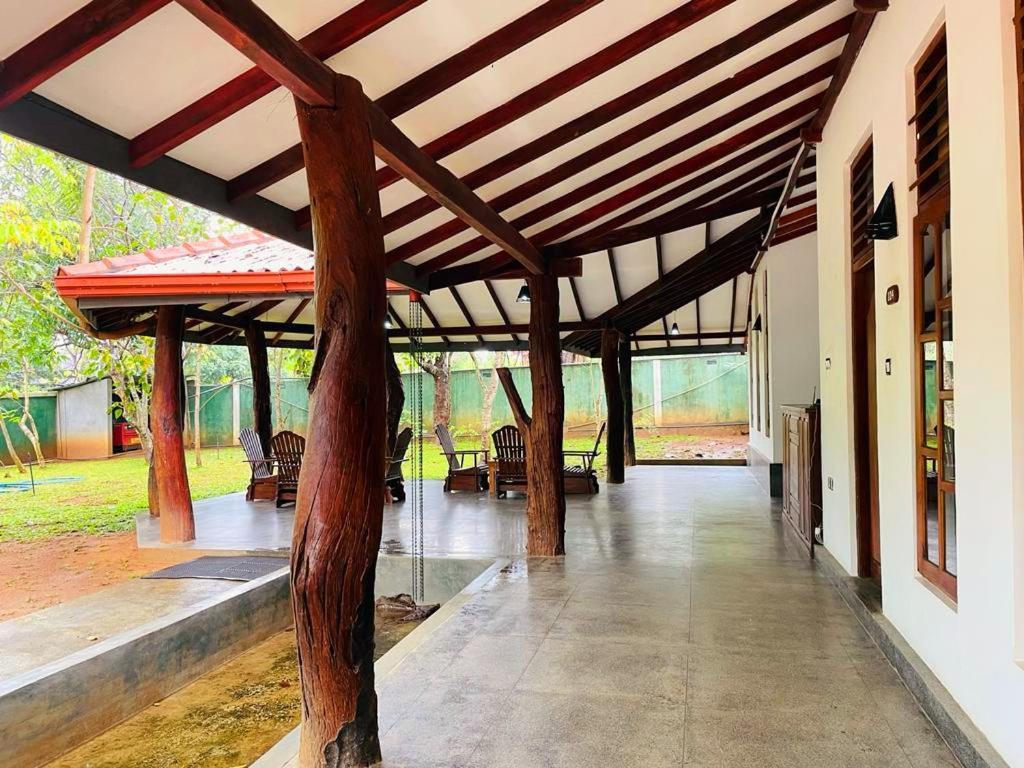 Kingfisher Resort Sigiriya Exterior foto